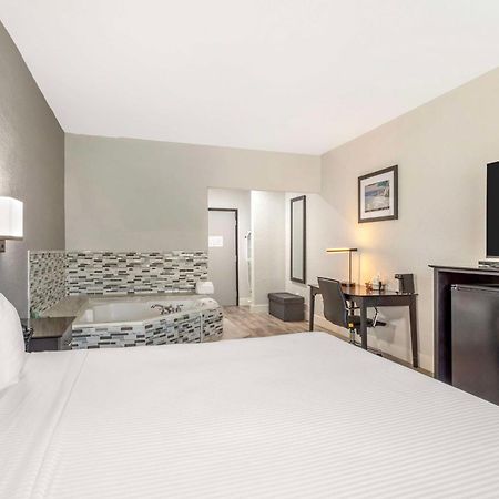 Surestay Plus By Best Western Texas City I-45 Buitenkant foto