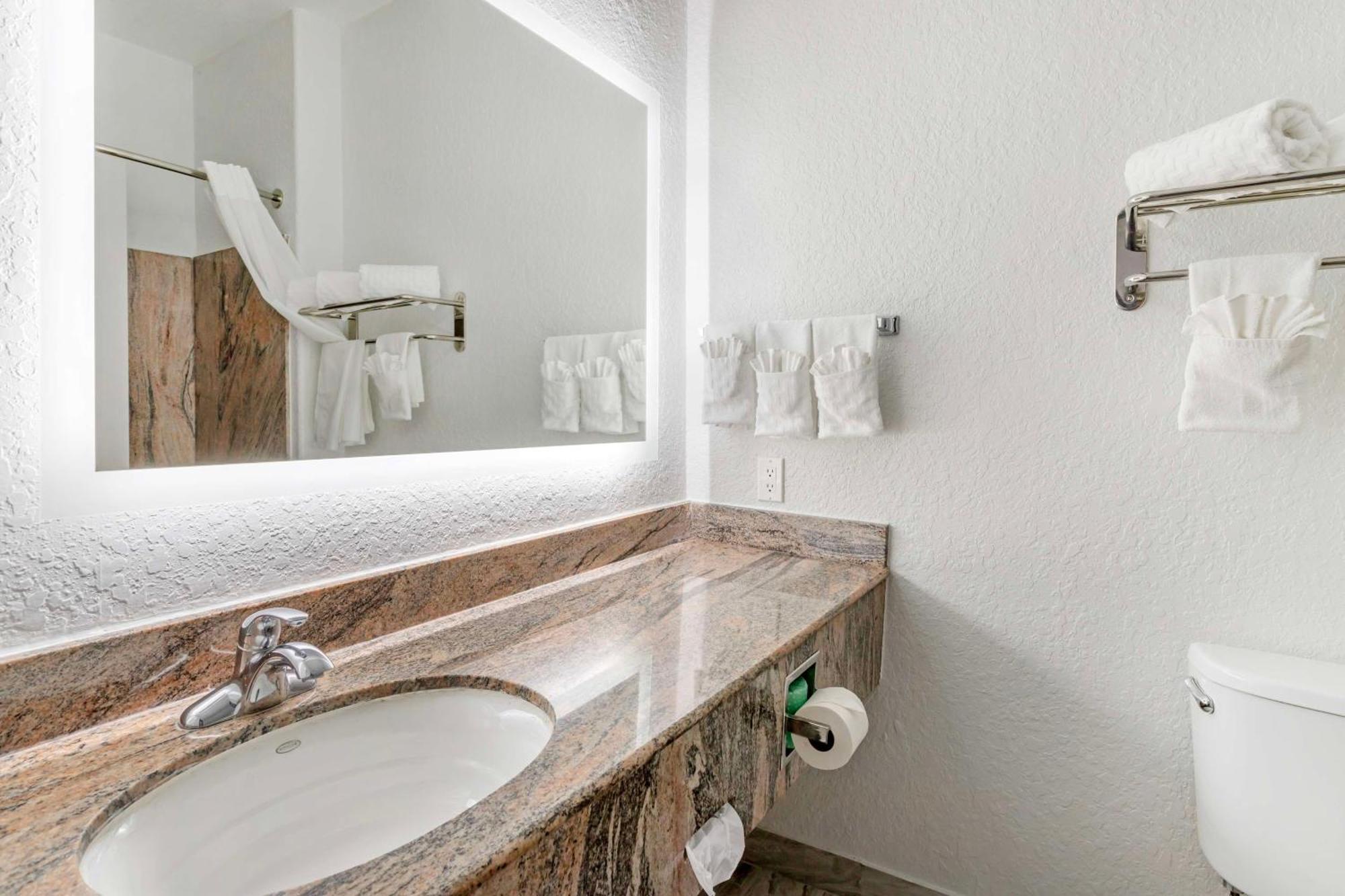 Surestay Plus By Best Western Texas City I-45 Buitenkant foto