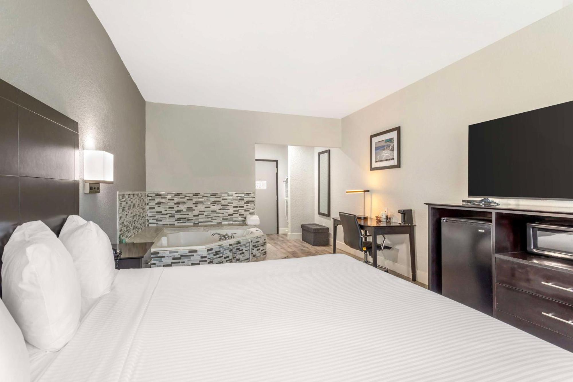 Surestay Plus By Best Western Texas City I-45 Buitenkant foto